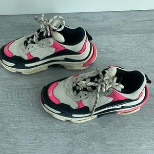 BALENCIAGA Triple S Sneaker